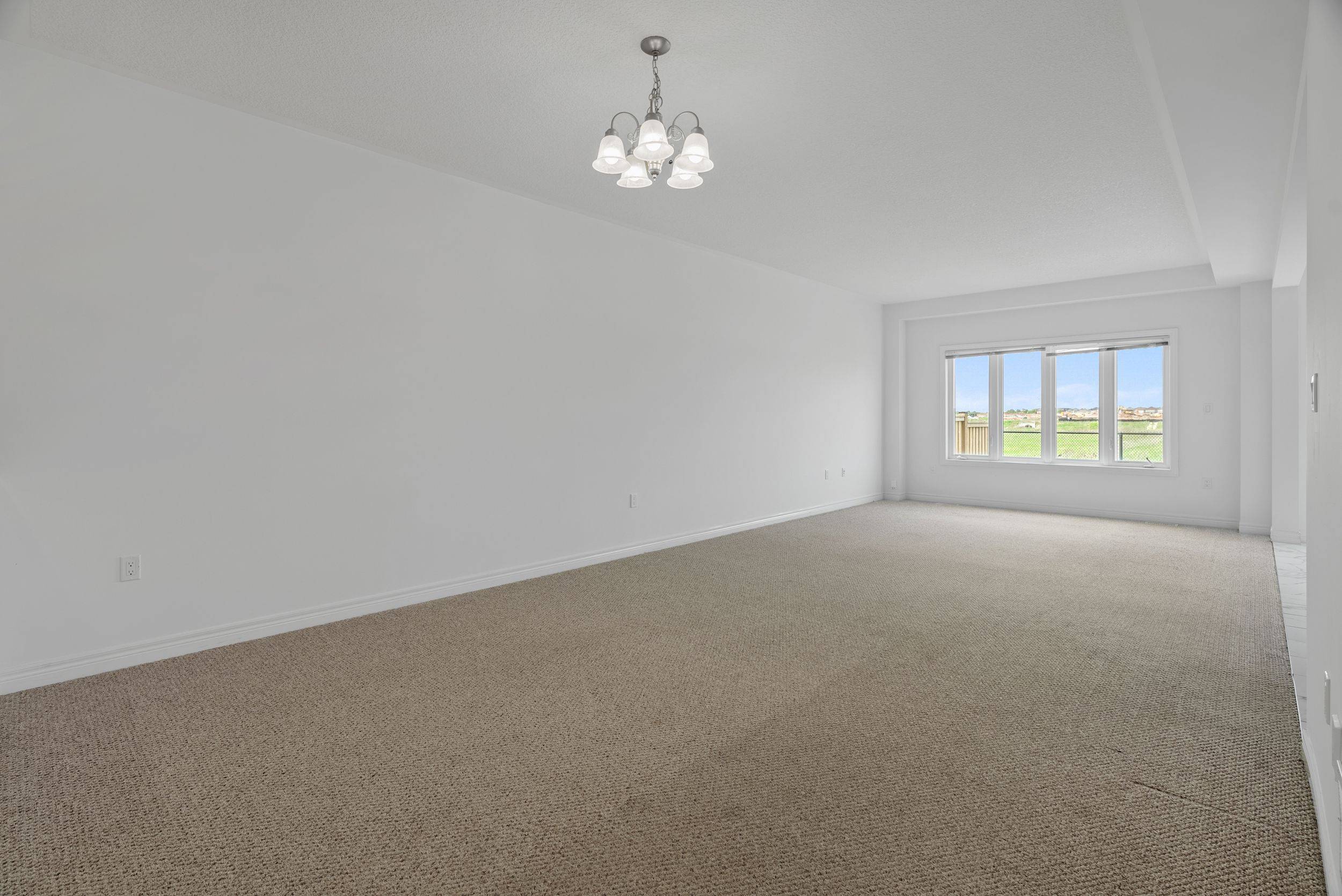 Hamilton, ON L0R 1P0,56 Rockledge DR