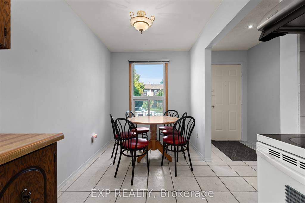 Hamilton, ON L8V 4T5,366 Franklin RD