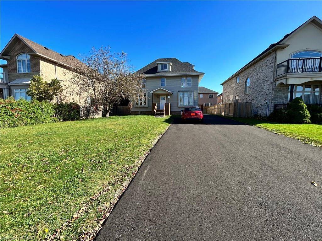 Hamilton, ON L8E 5T4,526 Fifty RD