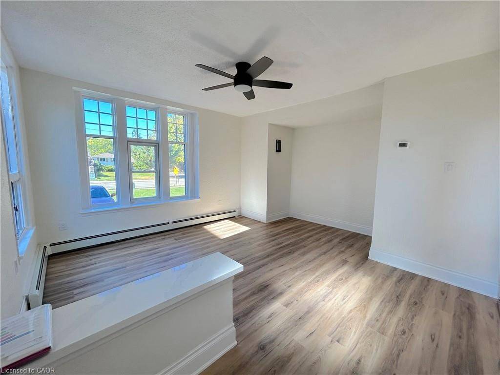 Hamilton, ON L8E 5T4,526 Fifty RD