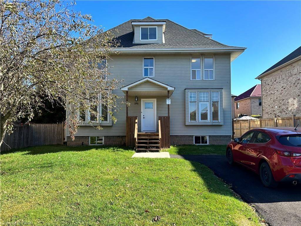 Hamilton, ON L8E 5T4,526 Fifty RD