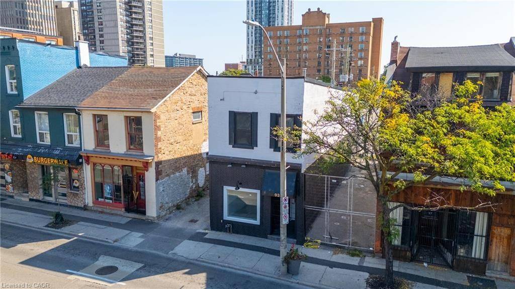 Hamilton, ON L8N 2C2,93 John ST S #1