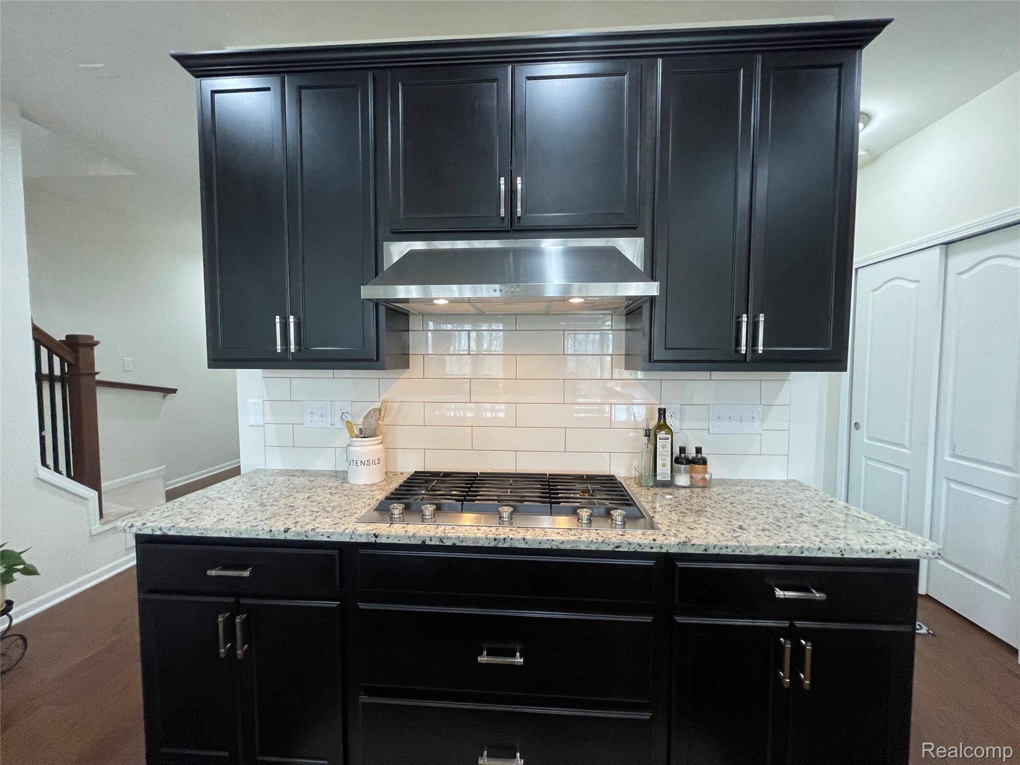 Novi, MI 48375,43635 CHANCELLOR LANE