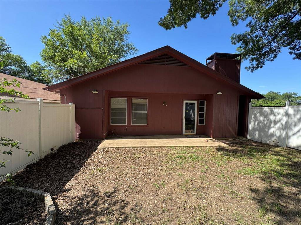 Fort Worth, TX 76112,6928 Van Natta Lane