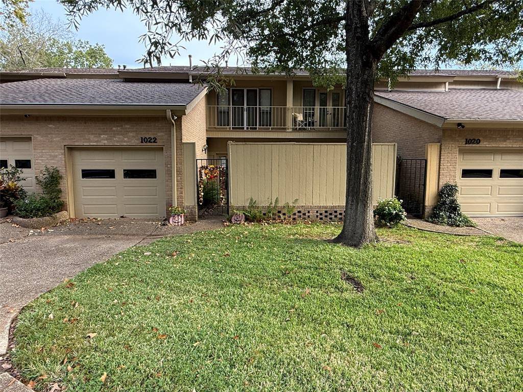 Tyler, TX 75701,1022 Troup Highway