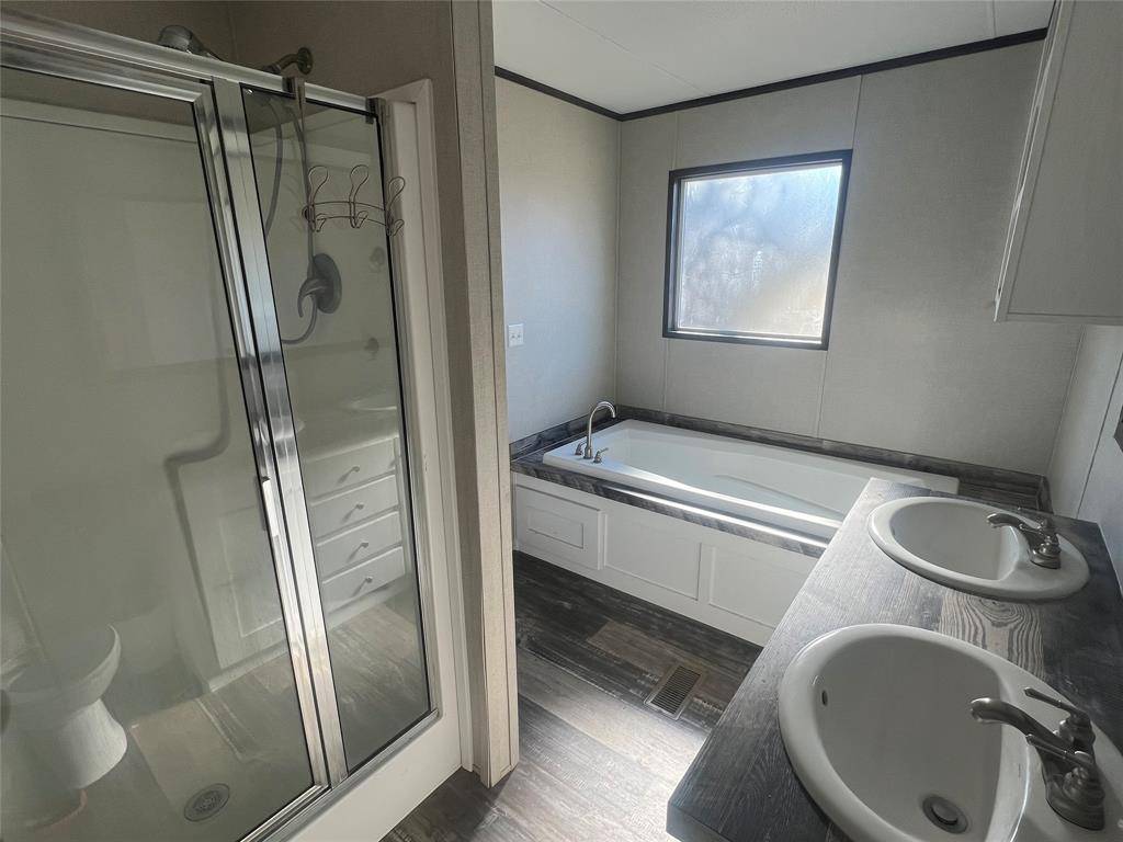 Nevada, TX 75173,5361 Cr-931