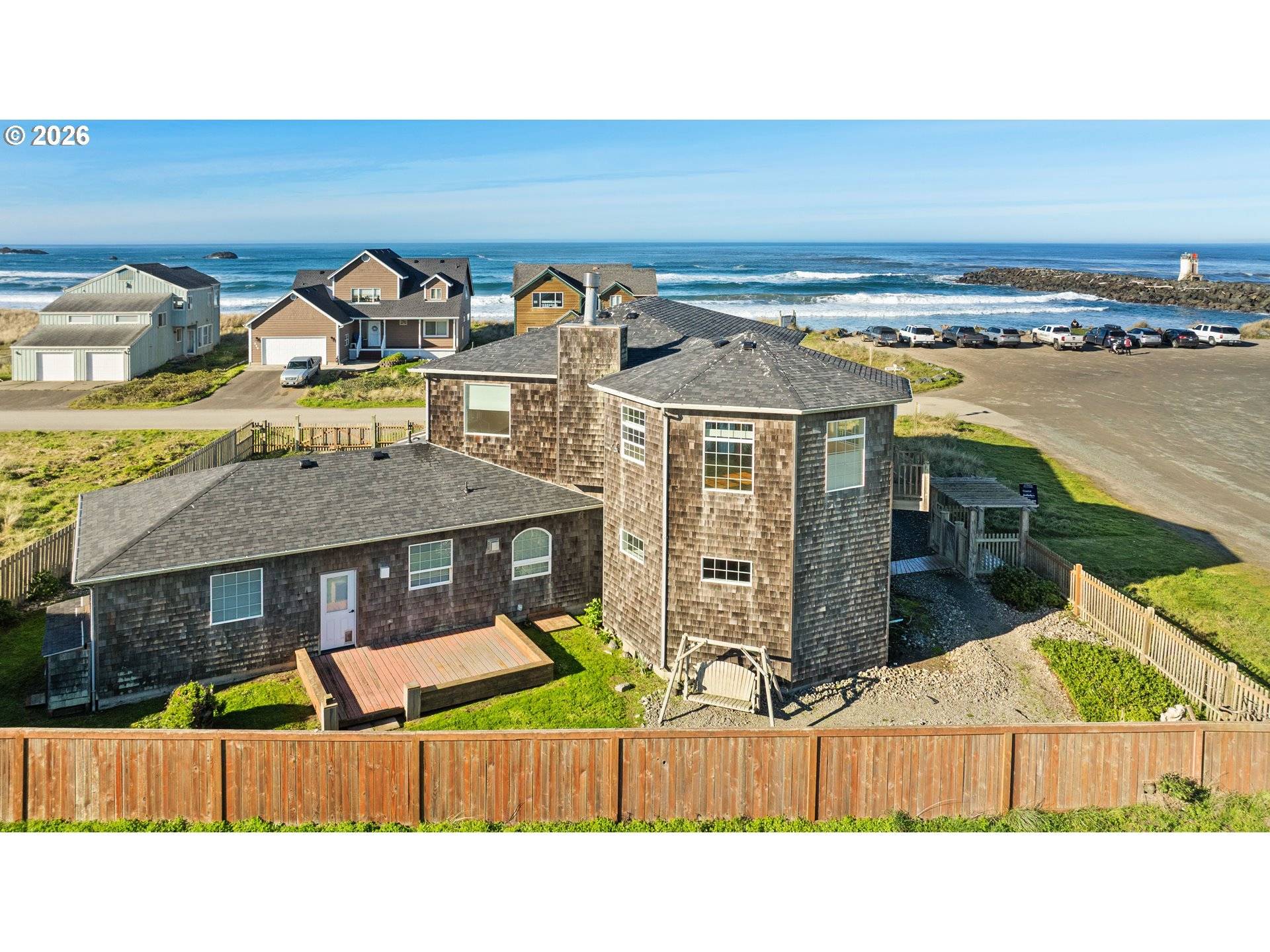 Bandon, OR 97411,323 MADISON AVE