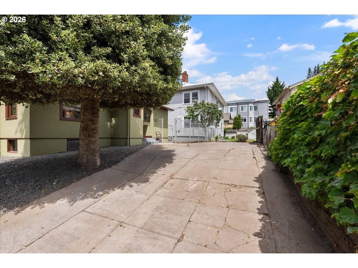 Portland, OR 97227,4004 N MONTANA AVE