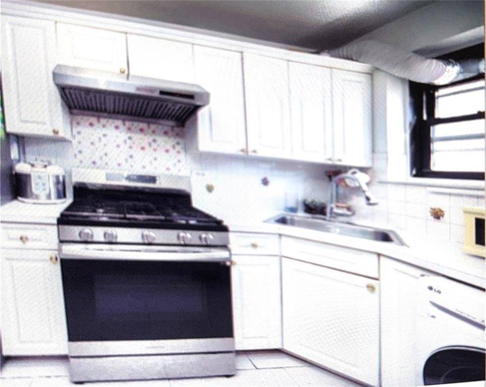 Brooklyn, NY 11229,2705 Kings HWY #4A