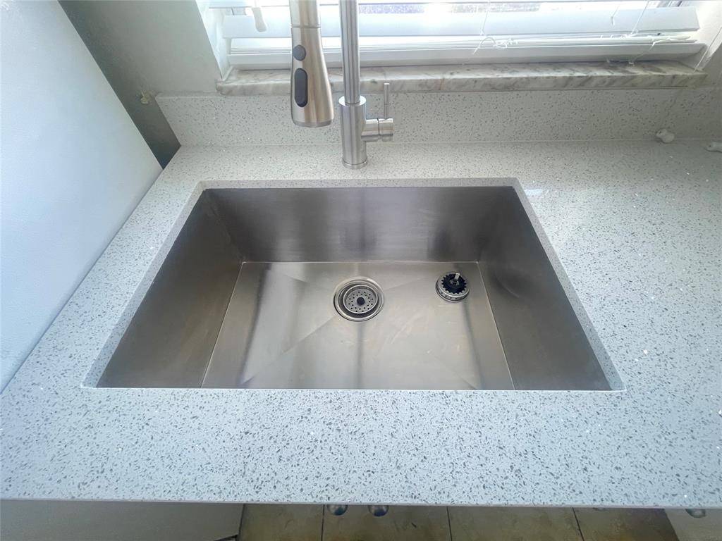 North Lauderdale, FL 33068,8010 SW 7th St