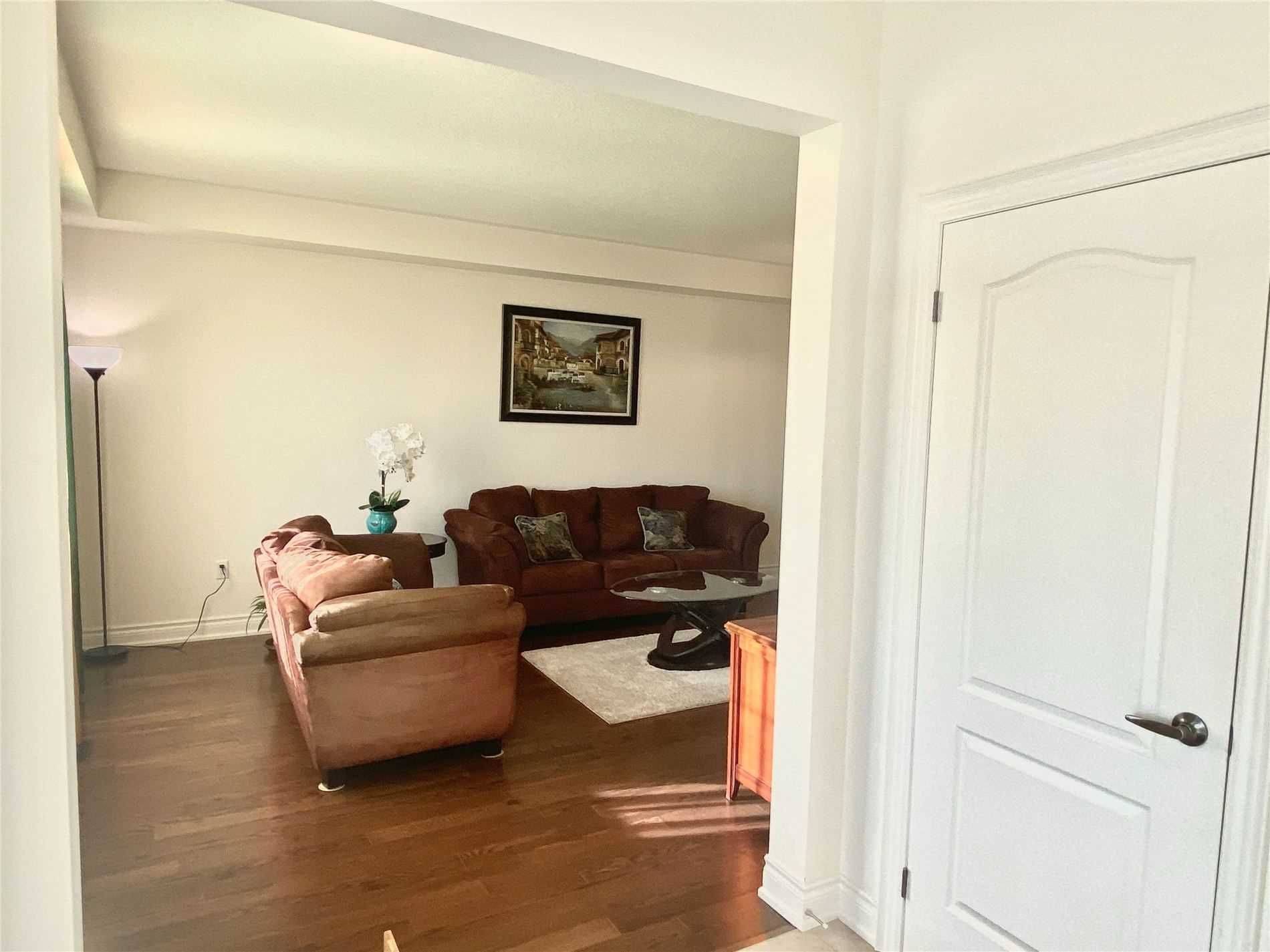 East Gwillimbury, ON L9N 0P1,33 Carratuck ST