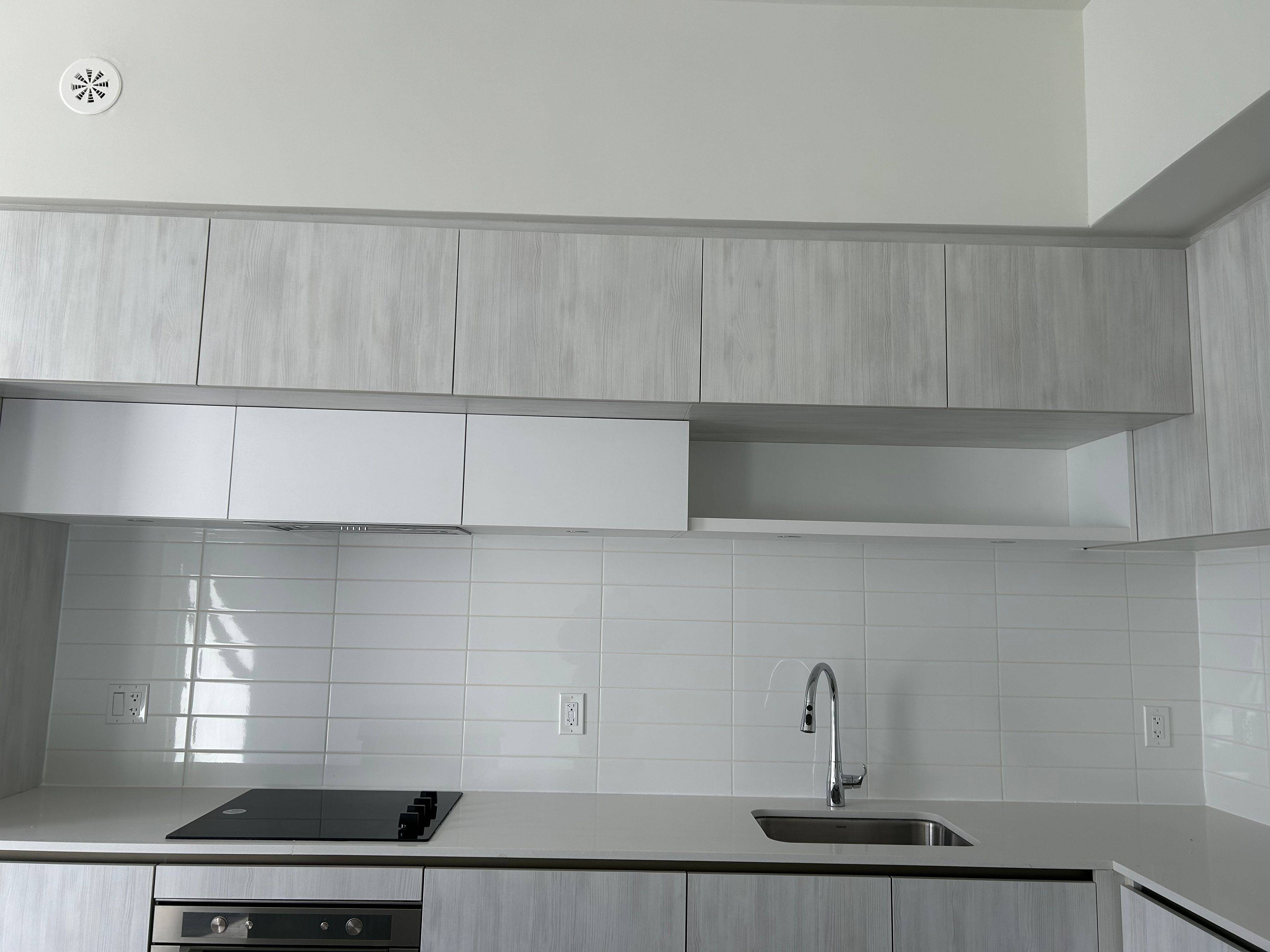 Richmond Hill, ON L4S 0N1,6 Steckley House LN #TH302