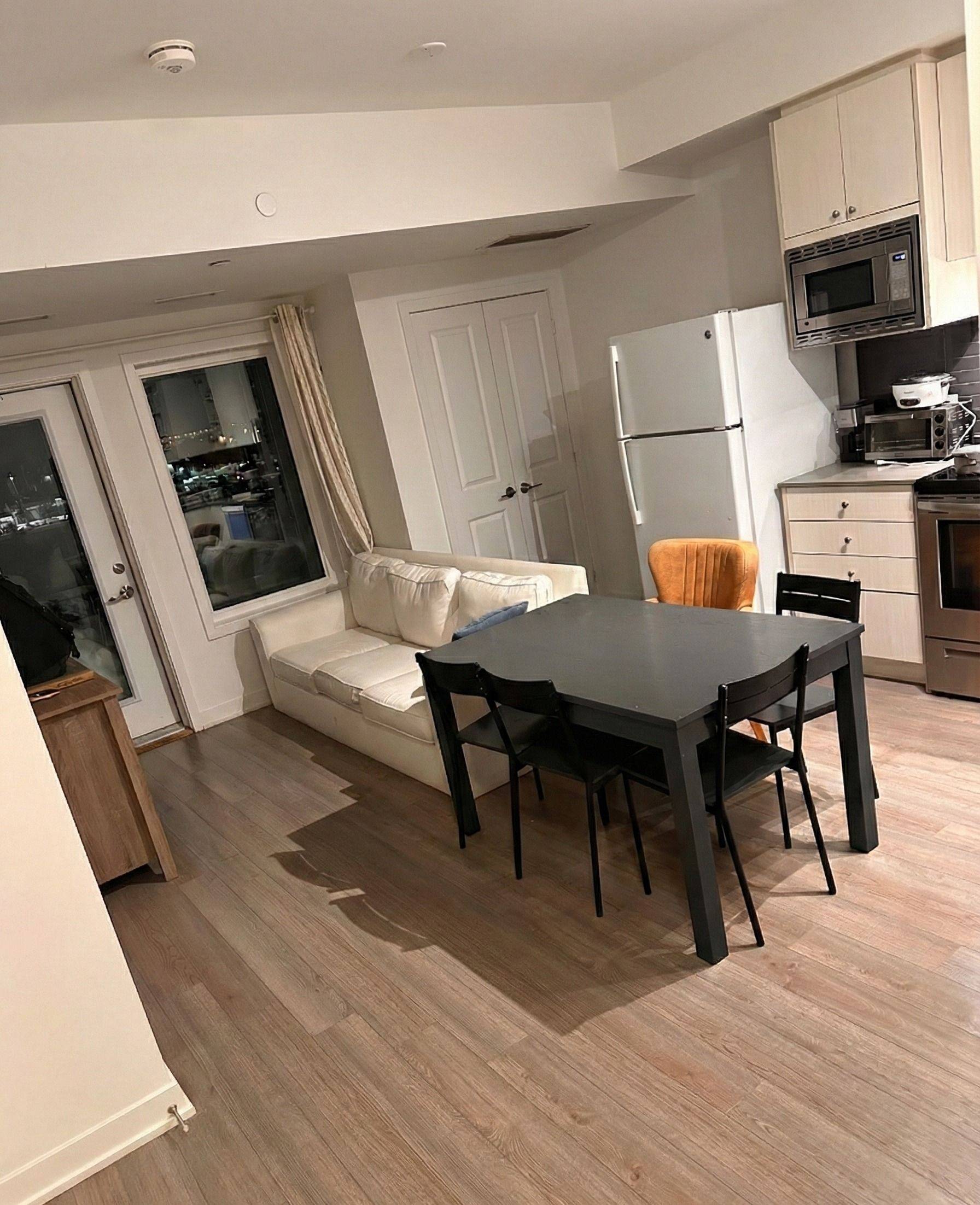 Toronto W05, ON M3K 0E3,155 Downsview Park BLVD #207