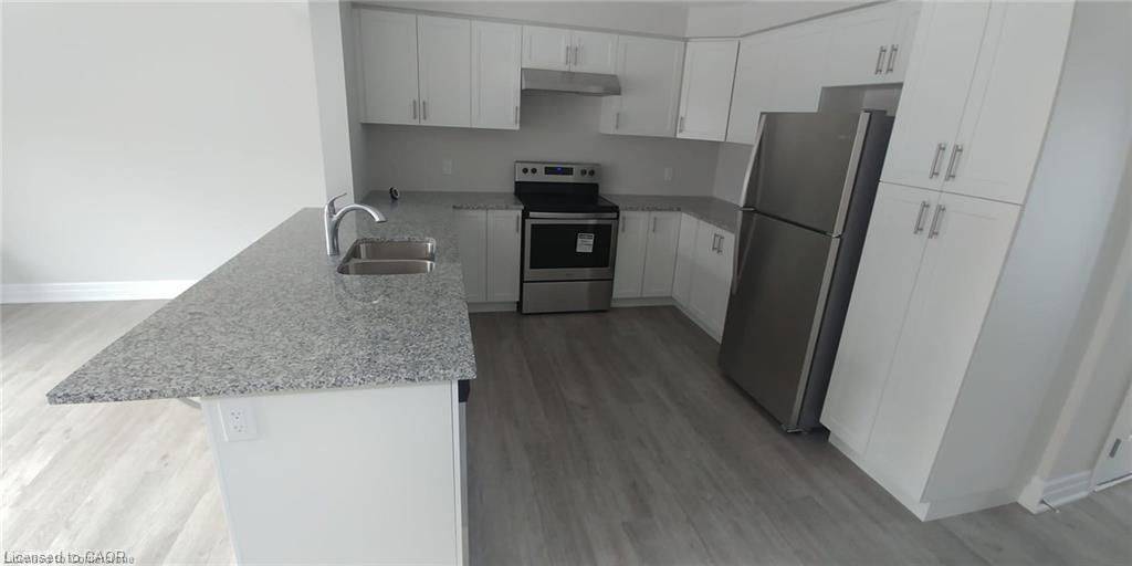 Cambridge, ON N1R 0B9,56 Munch AVE