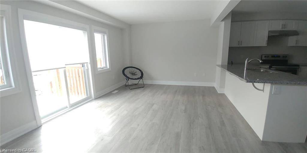 Cambridge, ON N1R 0B9,56 Munch AVE