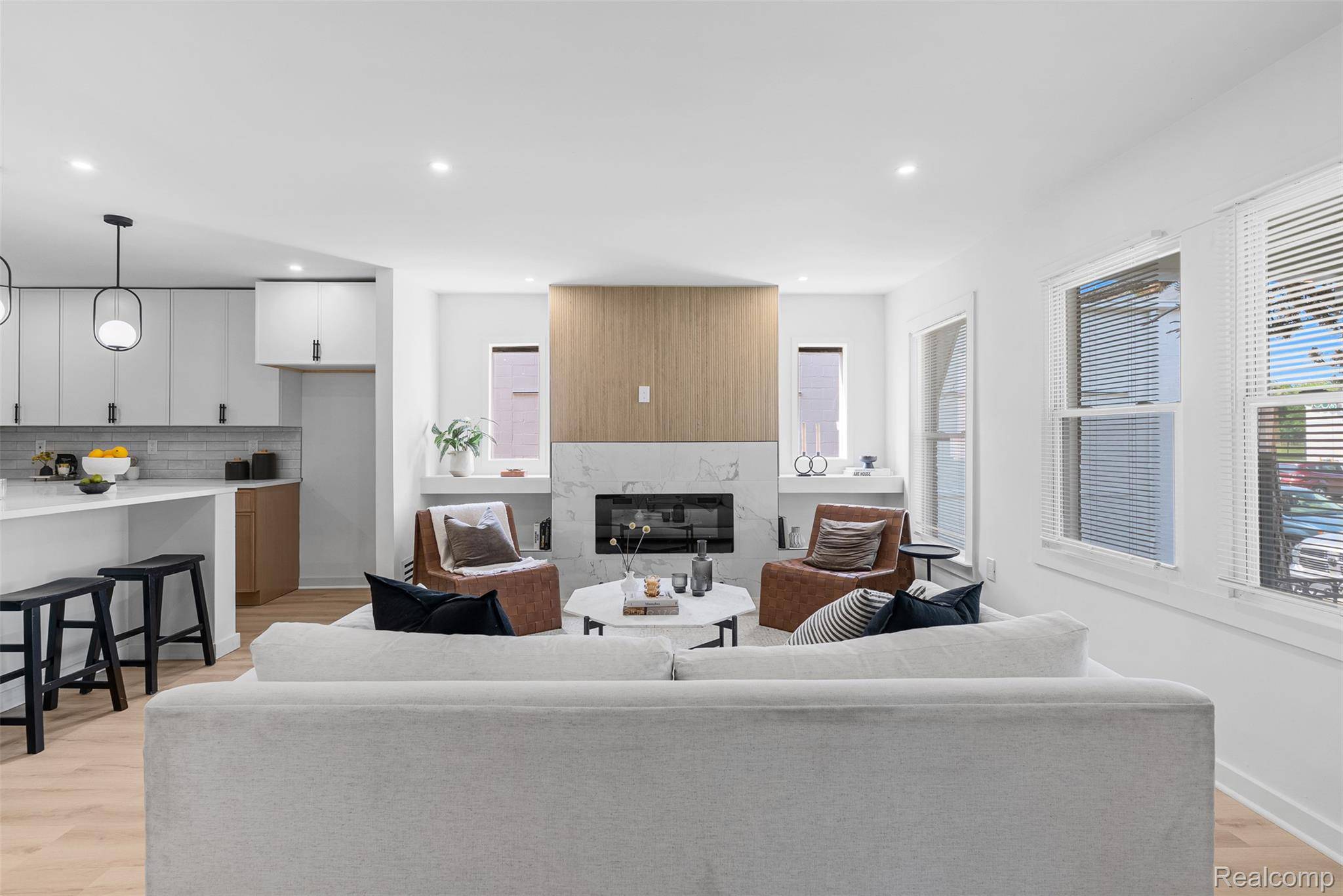 Detroit, MI 48221,17126 Roselawn ST