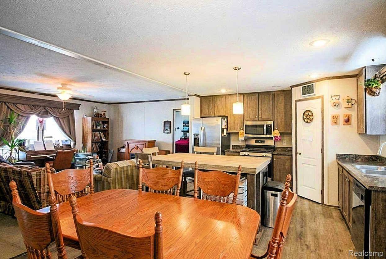 Brownstown, MI 48134,25843 Loudon