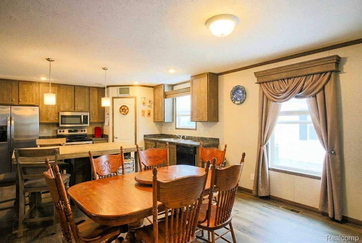 Brownstown, MI 48134,25843 Loudon