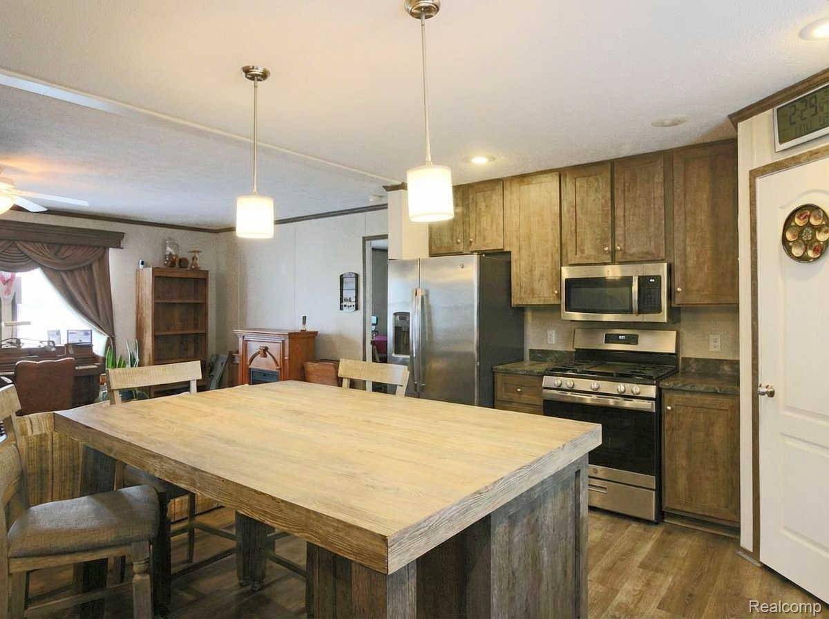 Brownstown, MI 48134,25843 Loudon