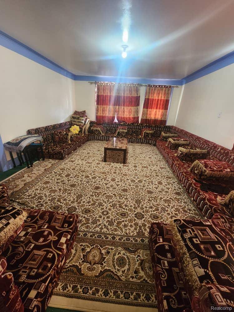 Hamtramck, MI 48212,2455 ANDRUS ST