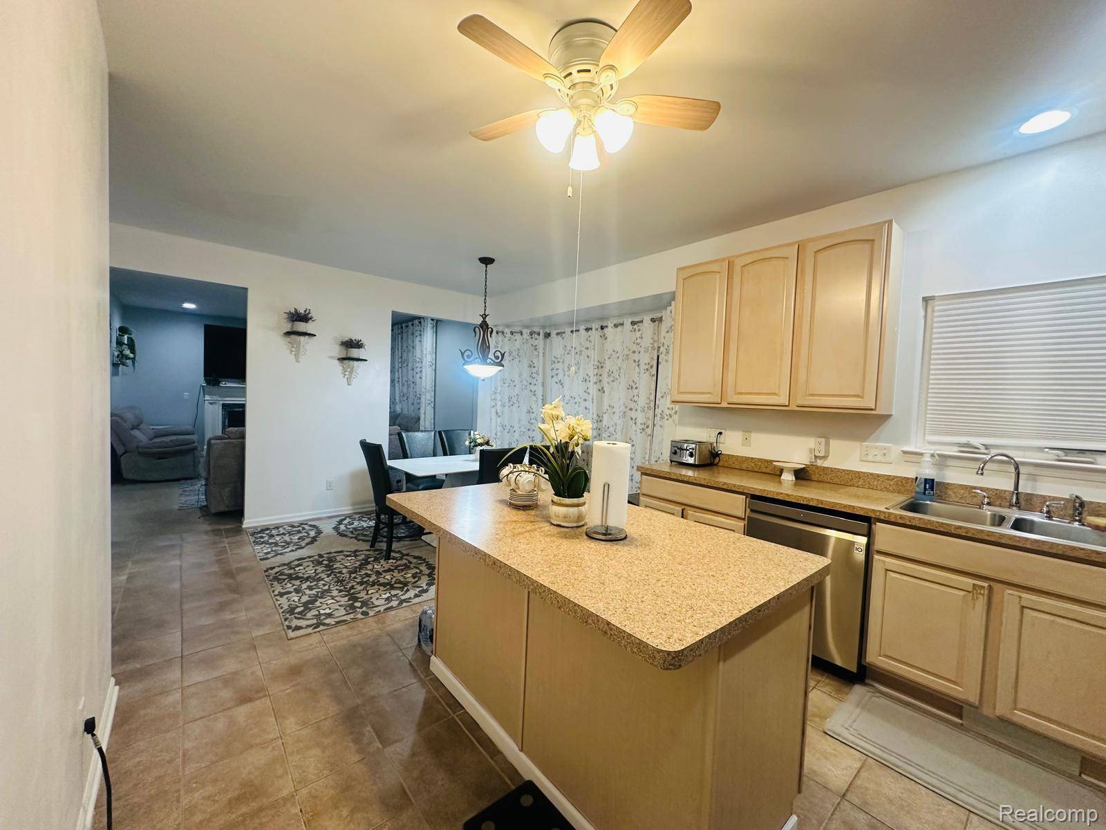 Burton, MI 48519,2216 Legacy DR