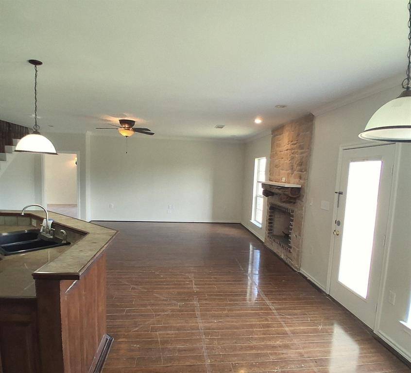 Leonard, TX 75452,301 County Road 5066