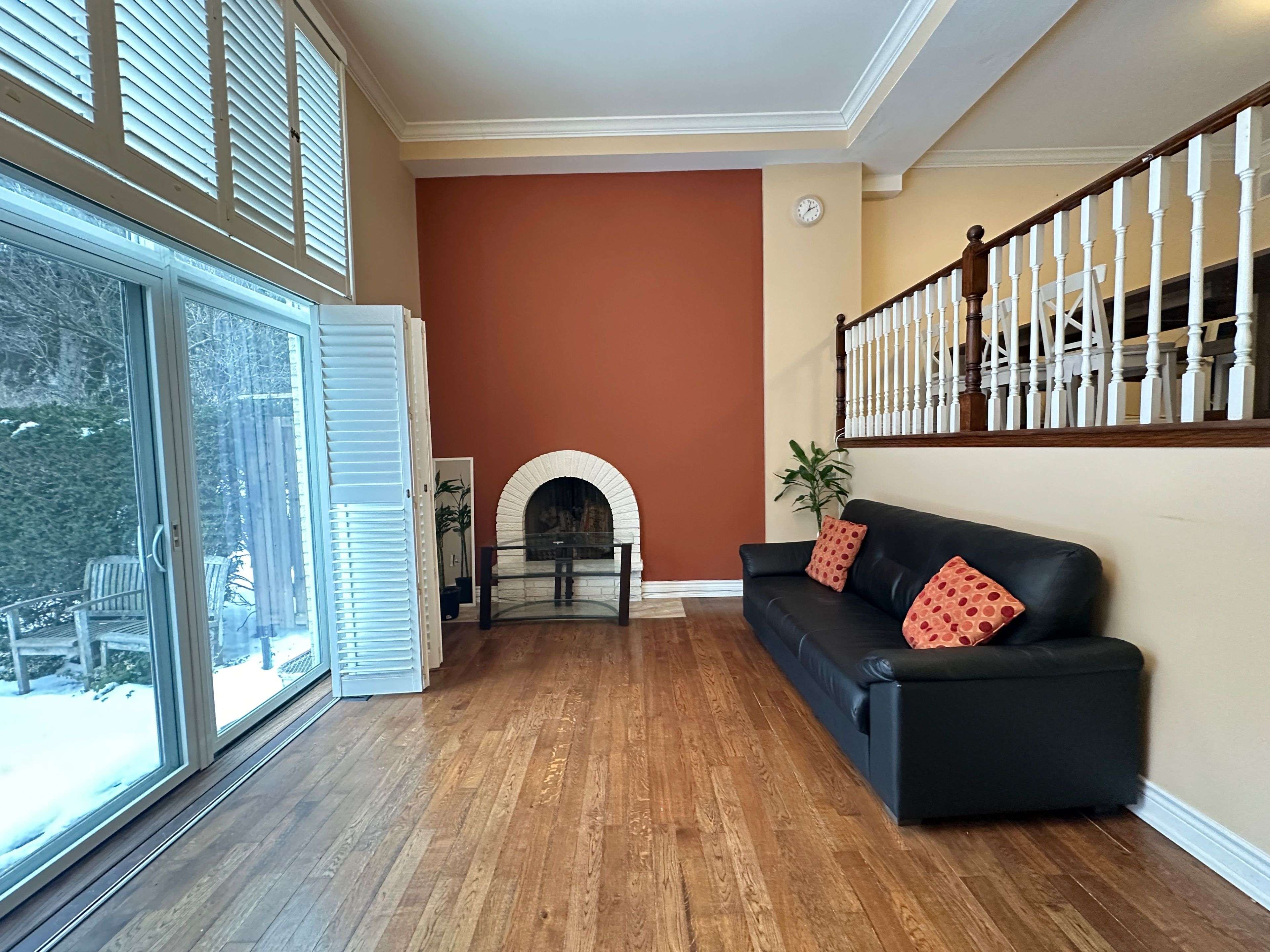 Toronto C12, ON M2L 1S9,81 Scenic Mill WAY