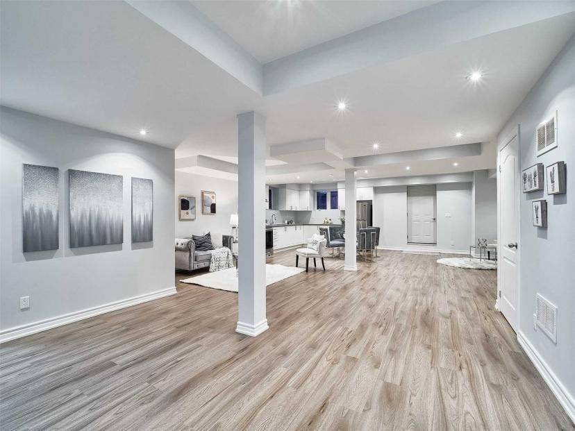 Richmond Hill, ON L4E 0E8,8 Tarmack DR #Bsmt