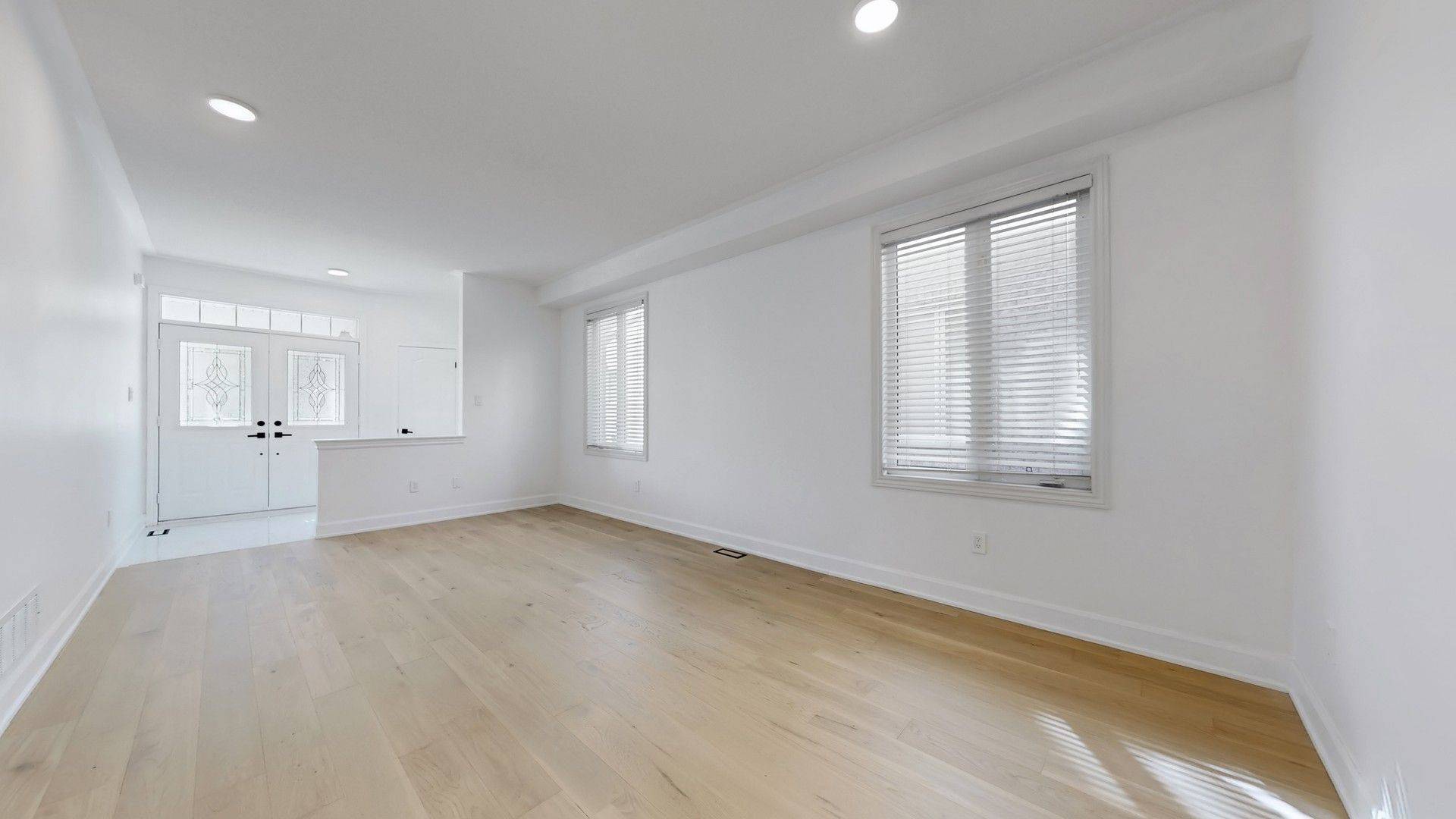 Vaughan, ON L4H 2T9,32 Daiseyfield CRES