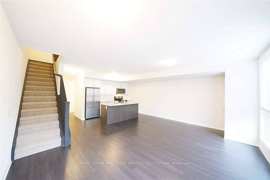 Milton, ON L9T 9K7,1208 Main ST E #207