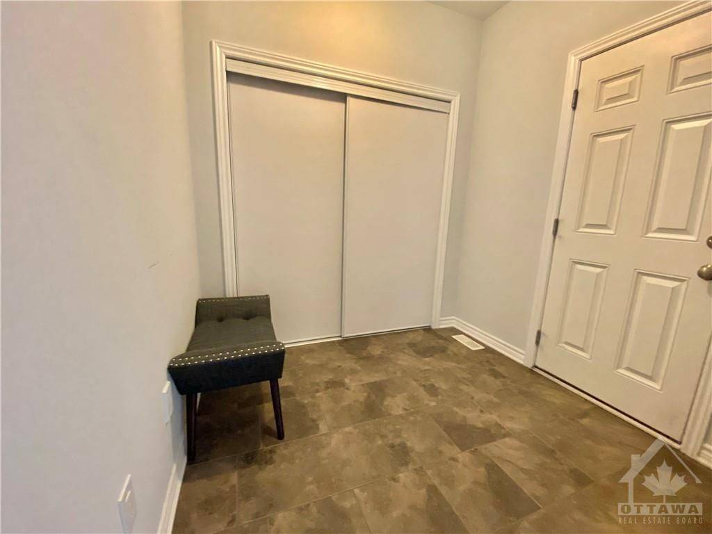 Barrhaven, ON K2J 6C5,924 WHIMBREL WAY