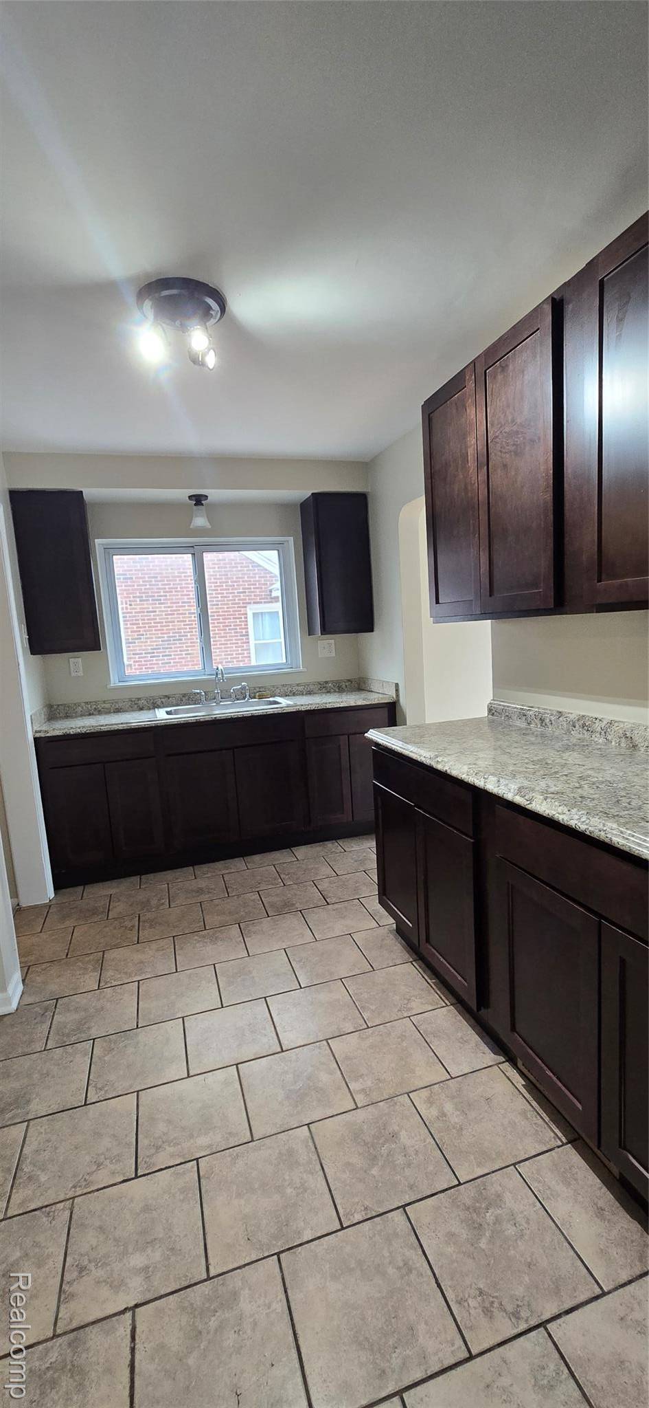 Dearborn Heights, MI 48127,8669 Grayfield ST