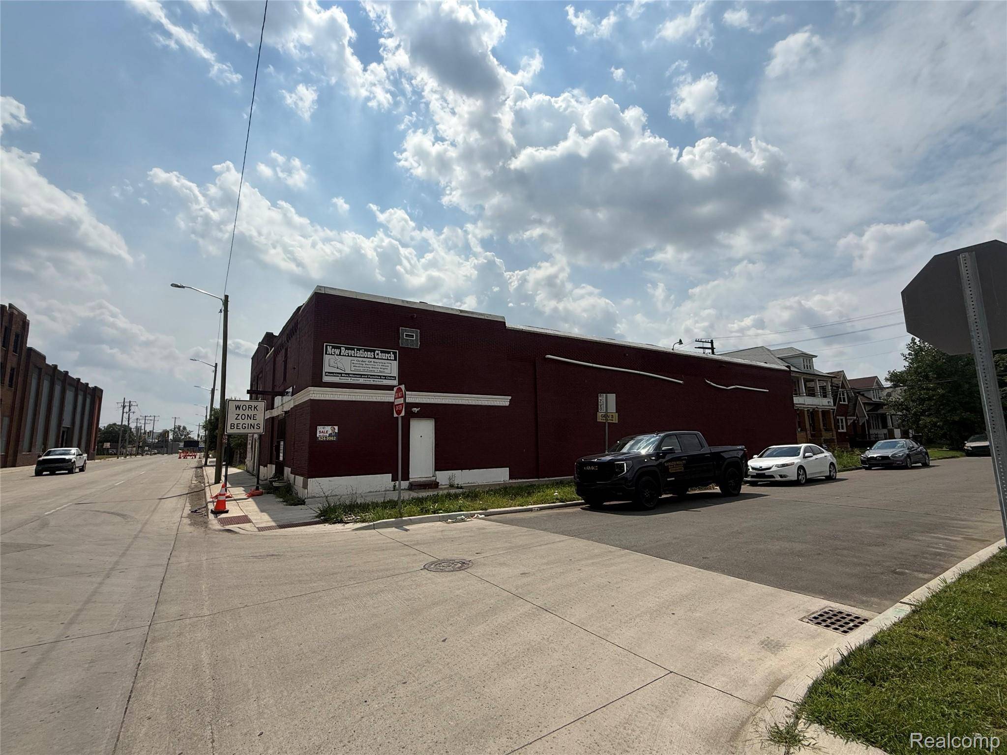 Detroit, MI 48211,8637 Mount Elliott ST