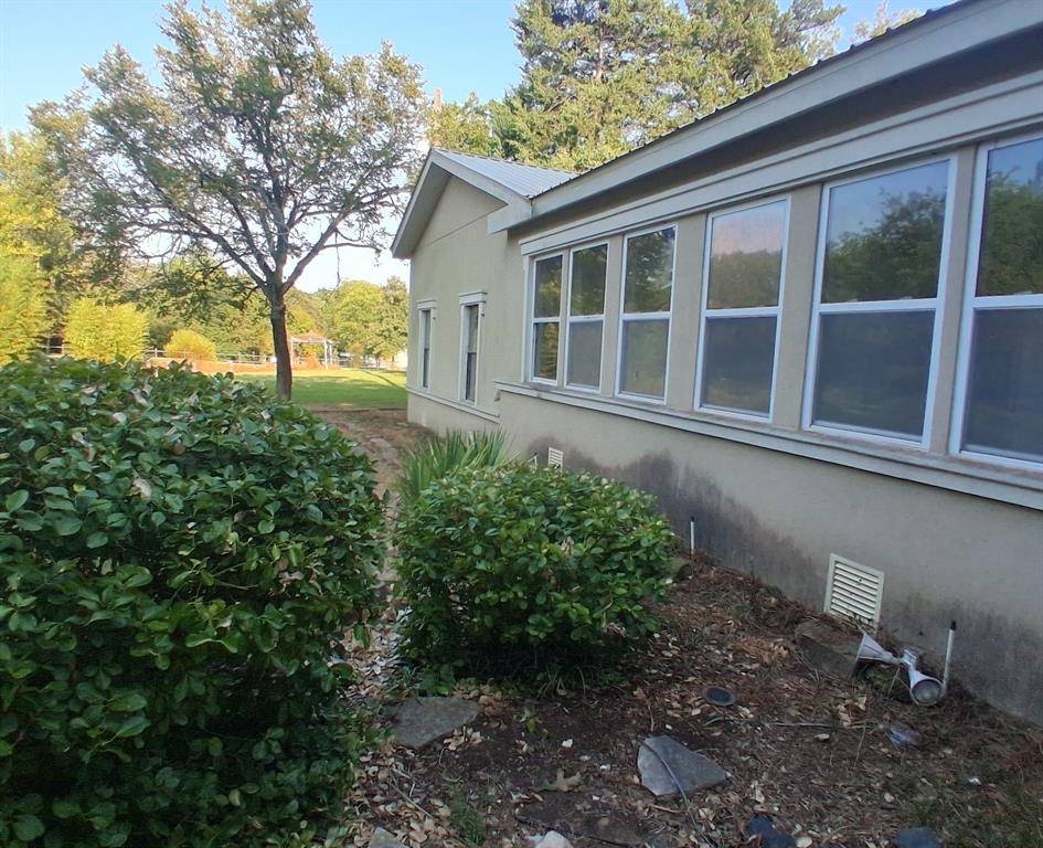 Quinlan, TX 75474,10070 Private Road 2333