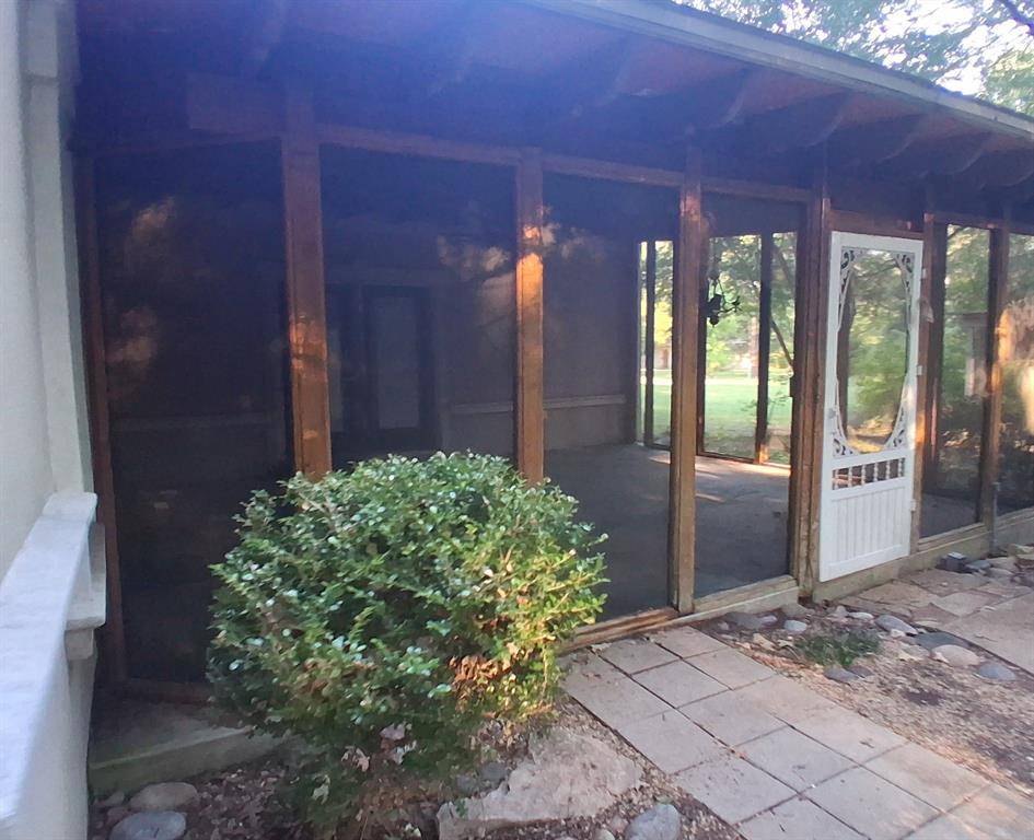 Quinlan, TX 75474,10070 Private Road 2333