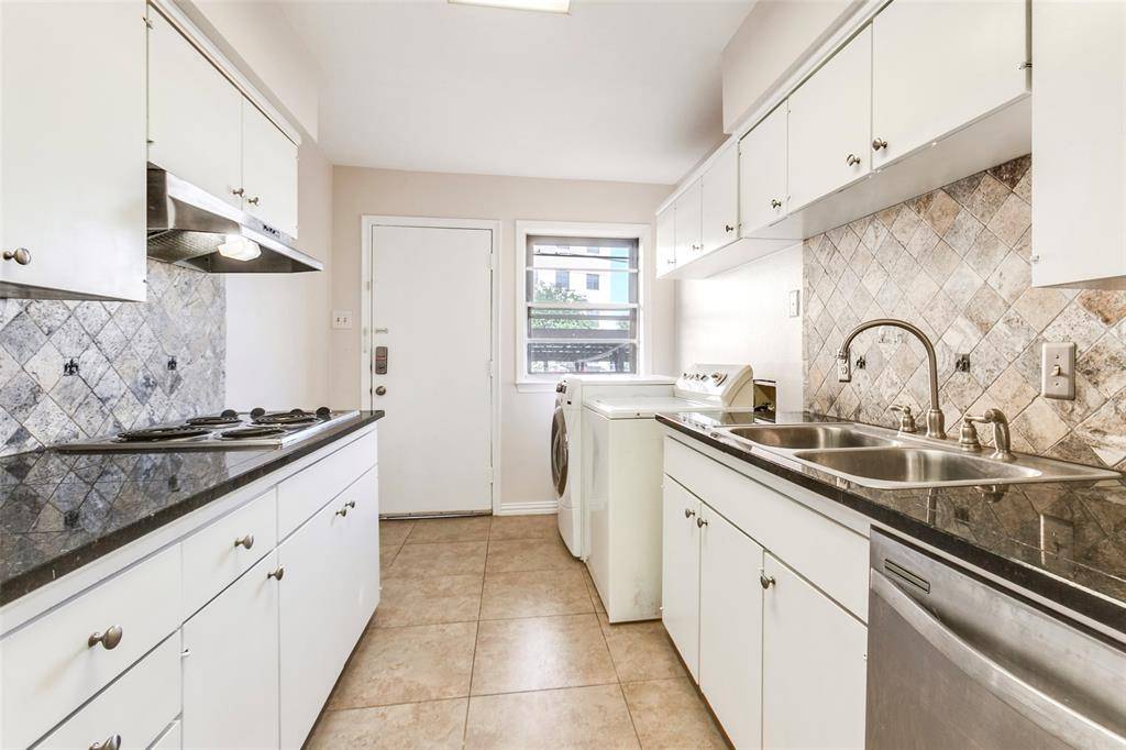 Dallas, TX 75230,11116 Valleydale Drive #B