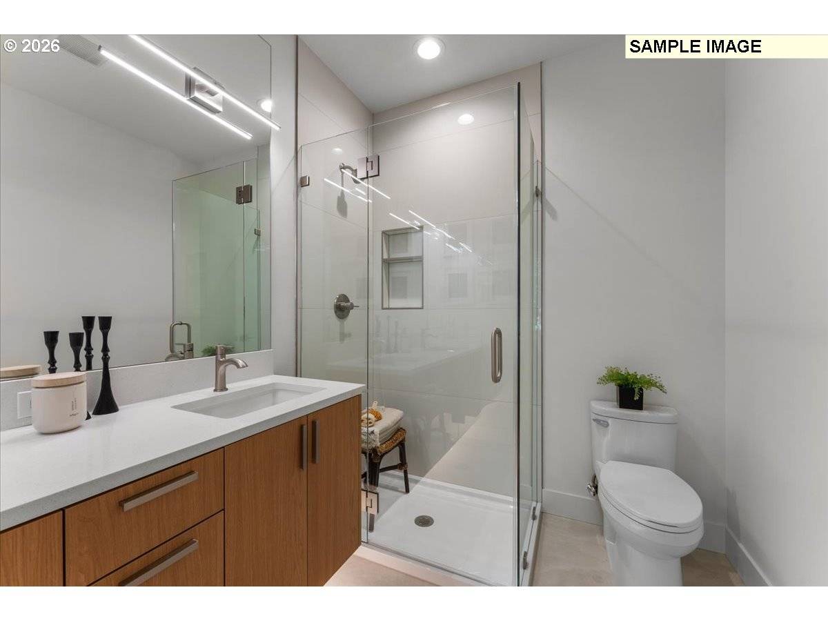 Milwaukie, OR 97222,5041 SE King RD #B