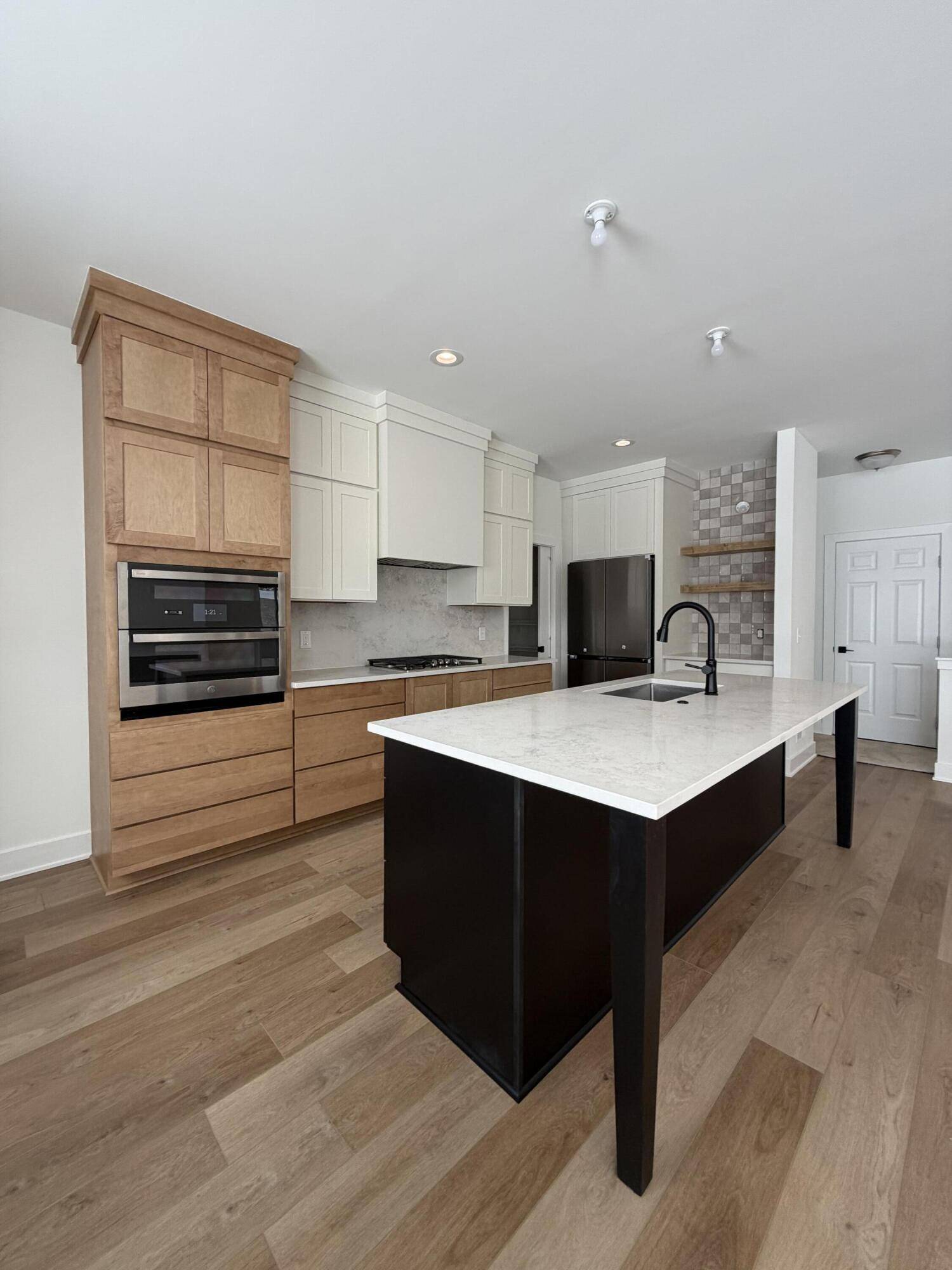 Brownstown, MI 48183,20146 Fountain View LN