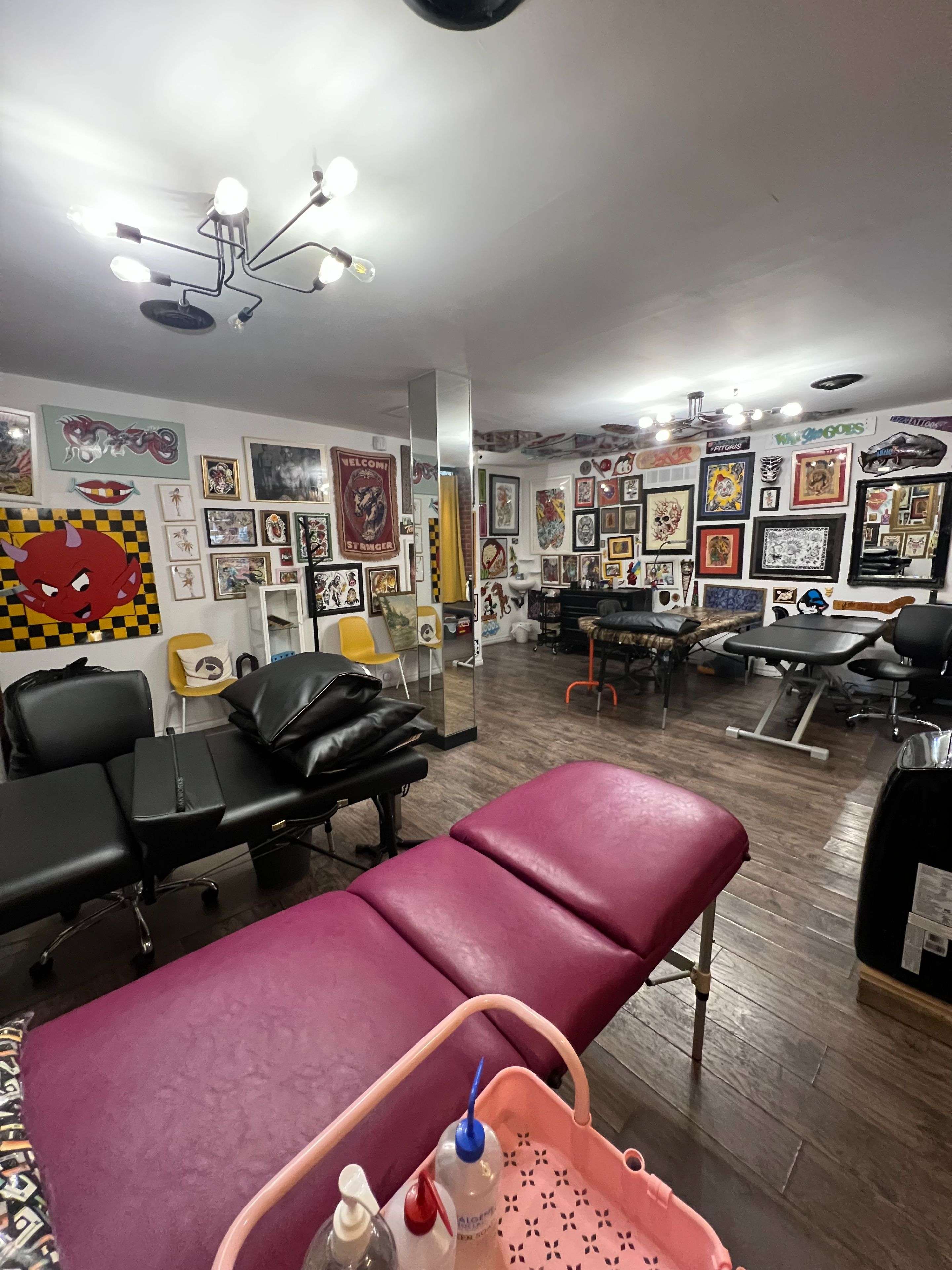 Toronto W02, ON M6P 2S7,342 High Park AVE