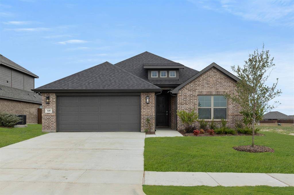 Grandview, TX 76050,148 Trinity Street