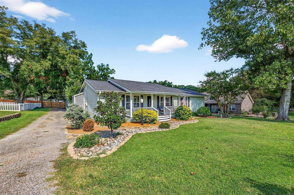 Lake Kiowa, TX 76240,103 Bowie Drive