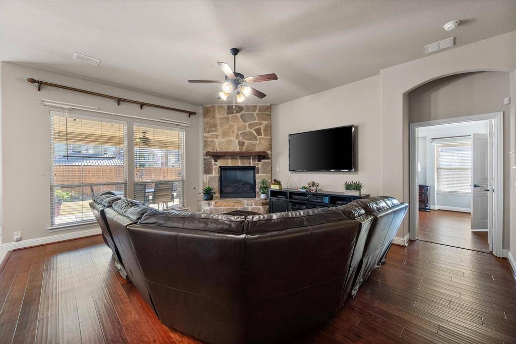 Grand Prairie, TX 75054,7408 Brisa Court