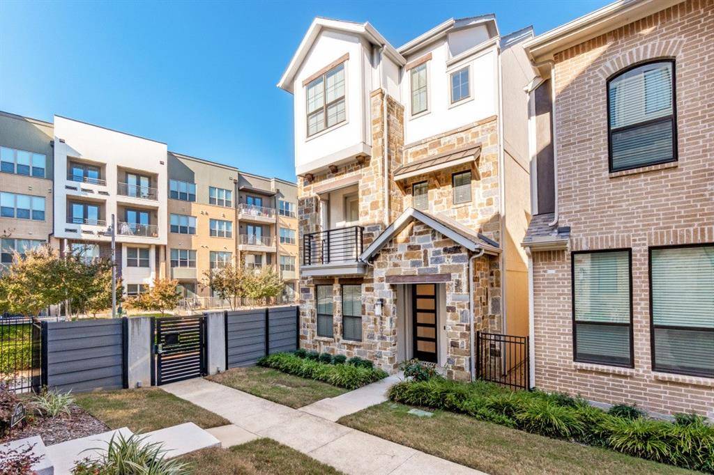 Dallas, TX 75231,8202 Laflin Lane