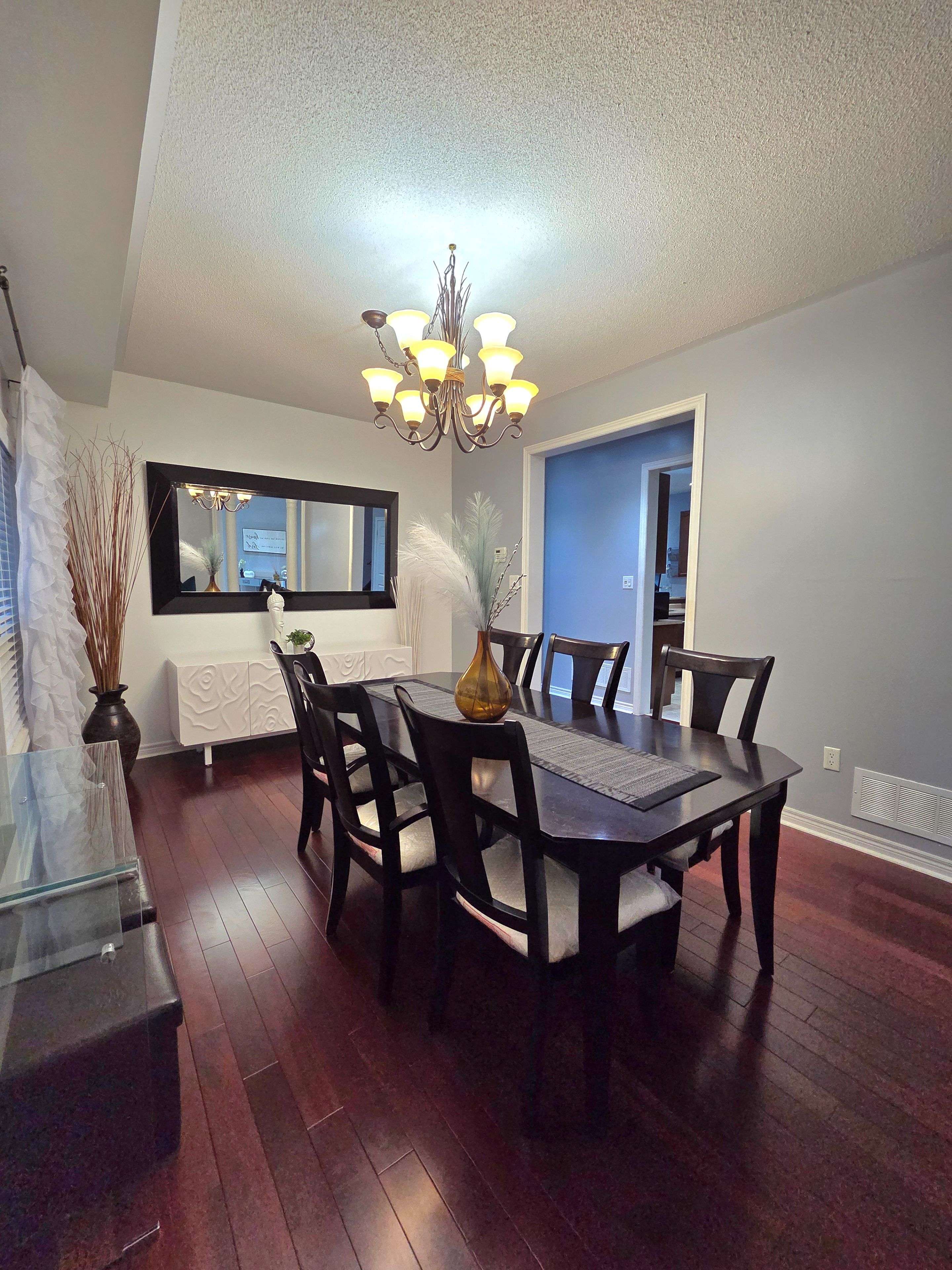 Brampton, ON L6X 0R7,49 Alice Springs CRES