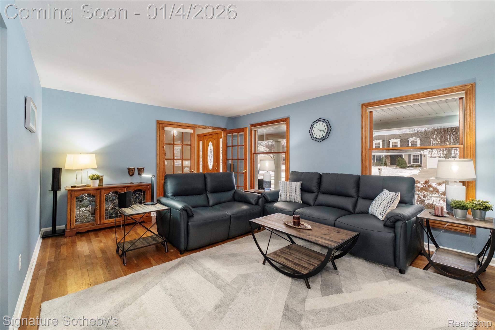 Livonia, MI 48152,17937 Country Club DR