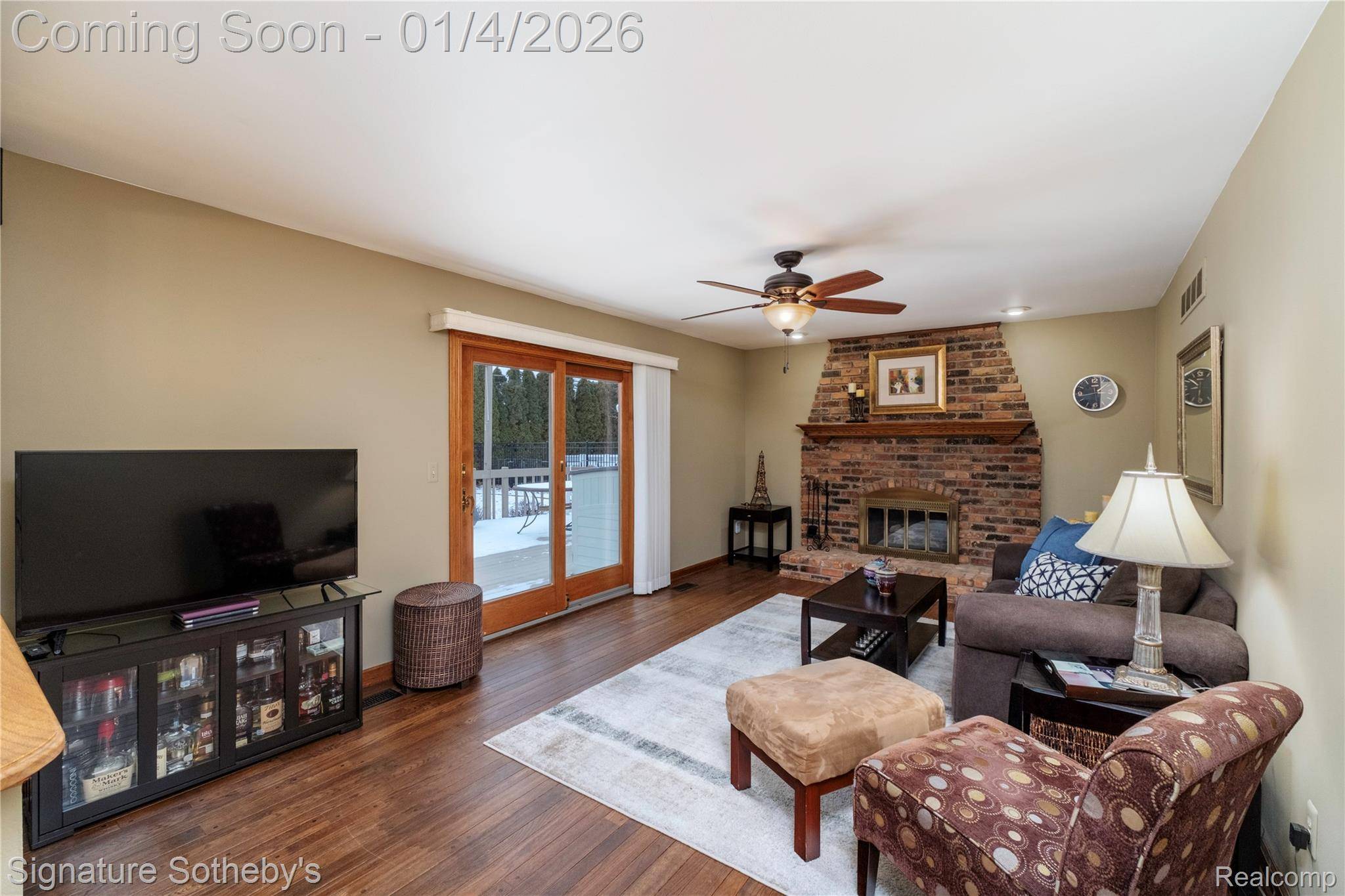 Livonia, MI 48152,17937 Country Club DR