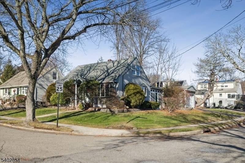 Bloomfield Twp., NJ 07003,1 Rutan Pl