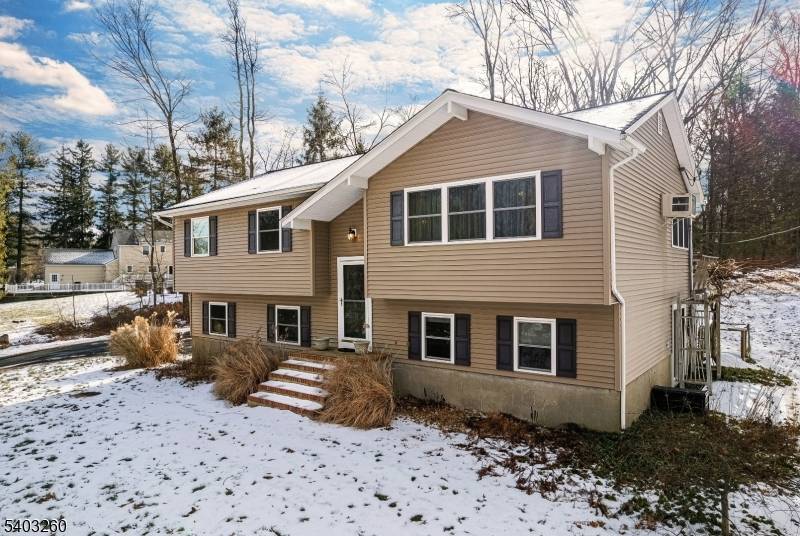 Washington Twp., NJ 07853,9 Wehrli Rd