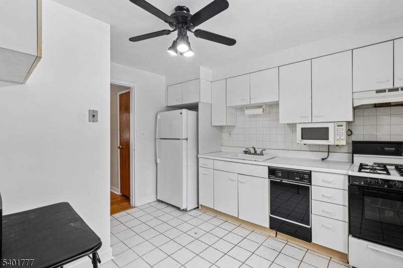 Springfield Twp., NJ 07081,445 Morris Ave #D11