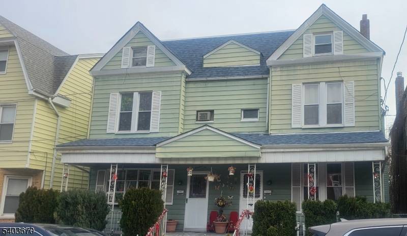 Jersey City, NJ 07305,202 Clerk St #2